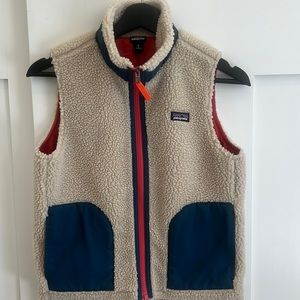 Patagonia fleece vest in kids size Medium (10).